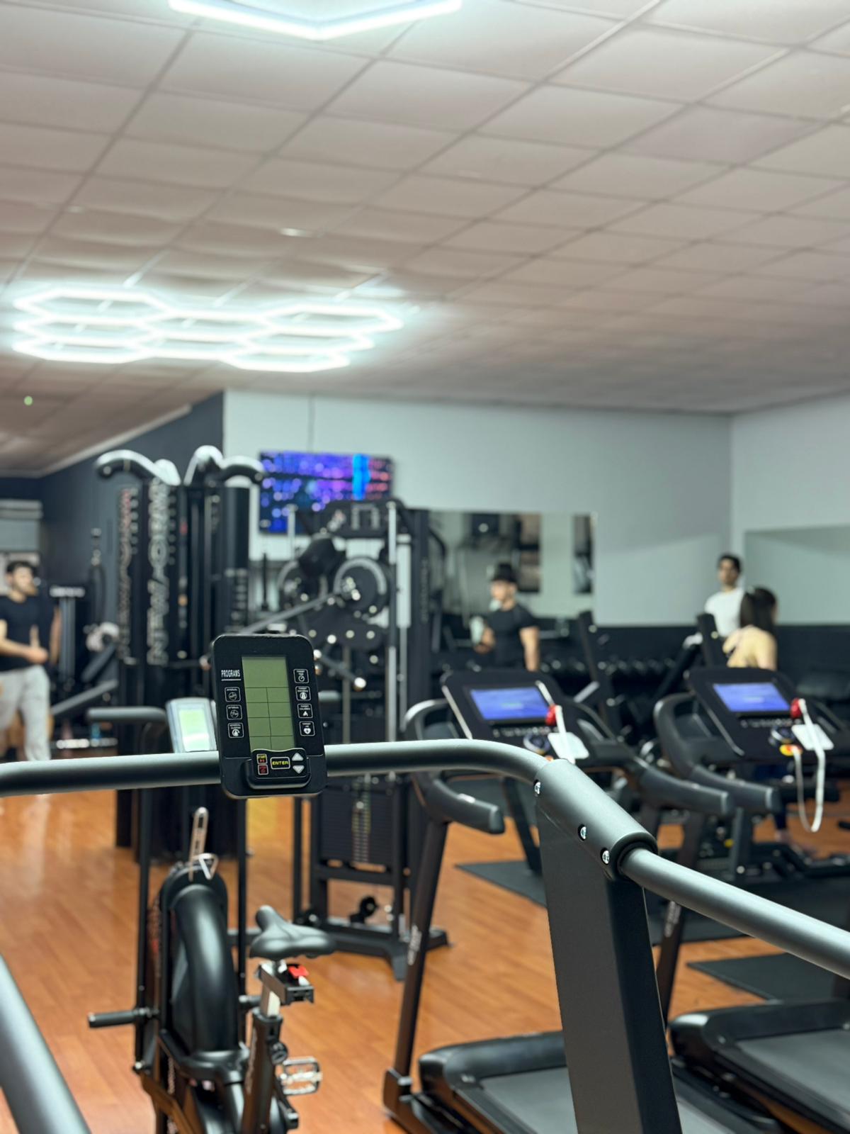 Gym Tonic real image 3